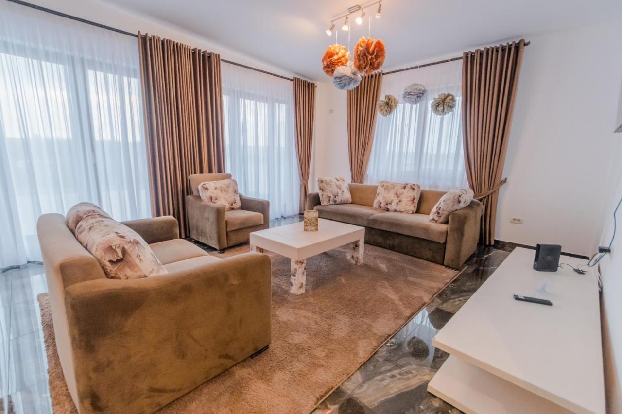 Penthouse Luxury Fălticeni Eksteriør bilde