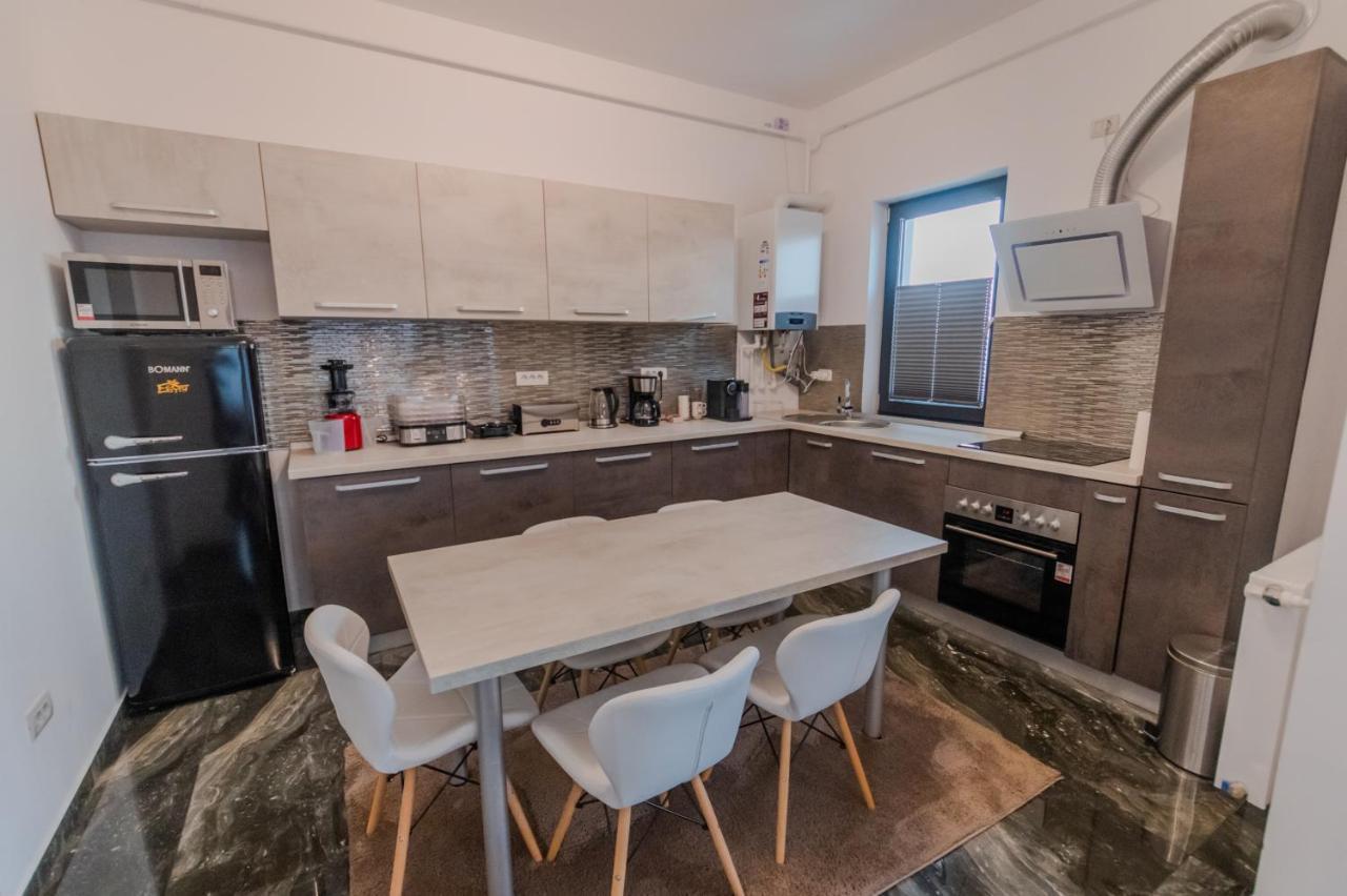 Penthouse Luxury Fălticeni Eksteriør bilde
